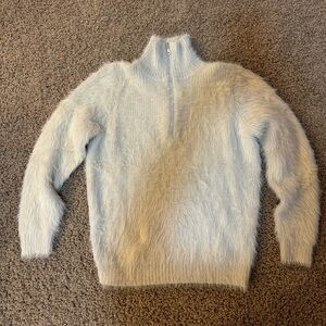 Gimnickl super soft quarter zip sweater.